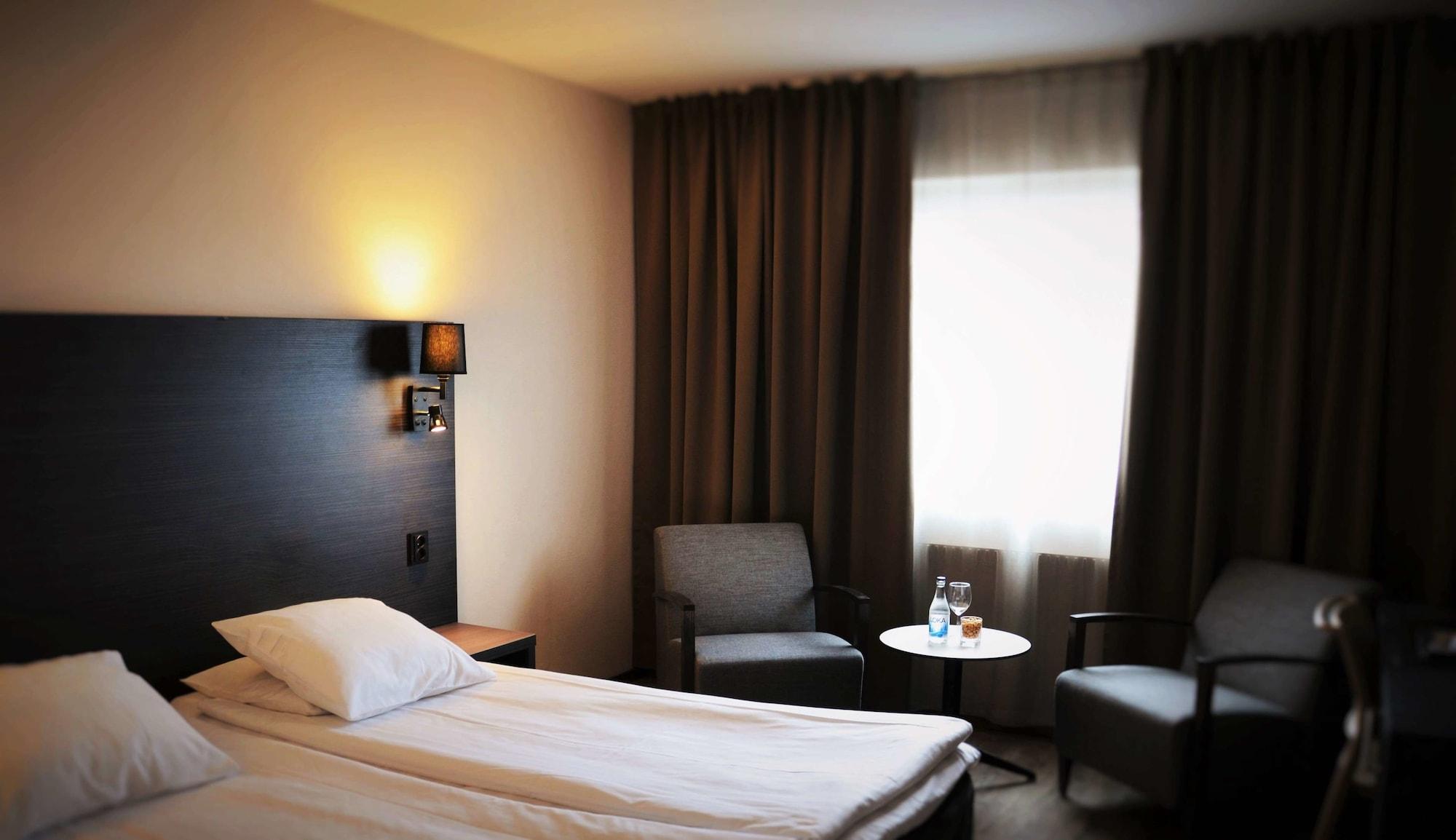 เบสต์ เวสเทิร์น โฮเต็ล ชีเออเลอ Hotel เชอปิง ภายนอก รูปภาพ